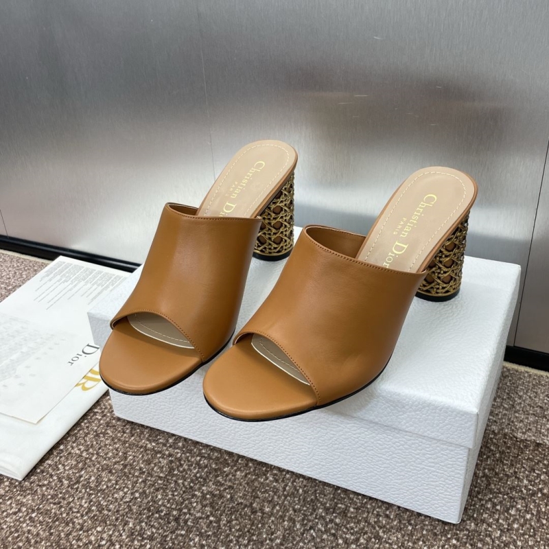 ch**an D*or slippers